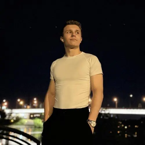 Владислав Сергеев