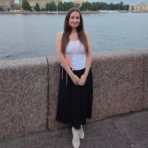 Алена Амосова
