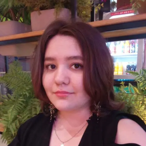Влада Хмелева