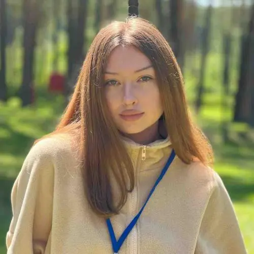 Яна Коротеева
