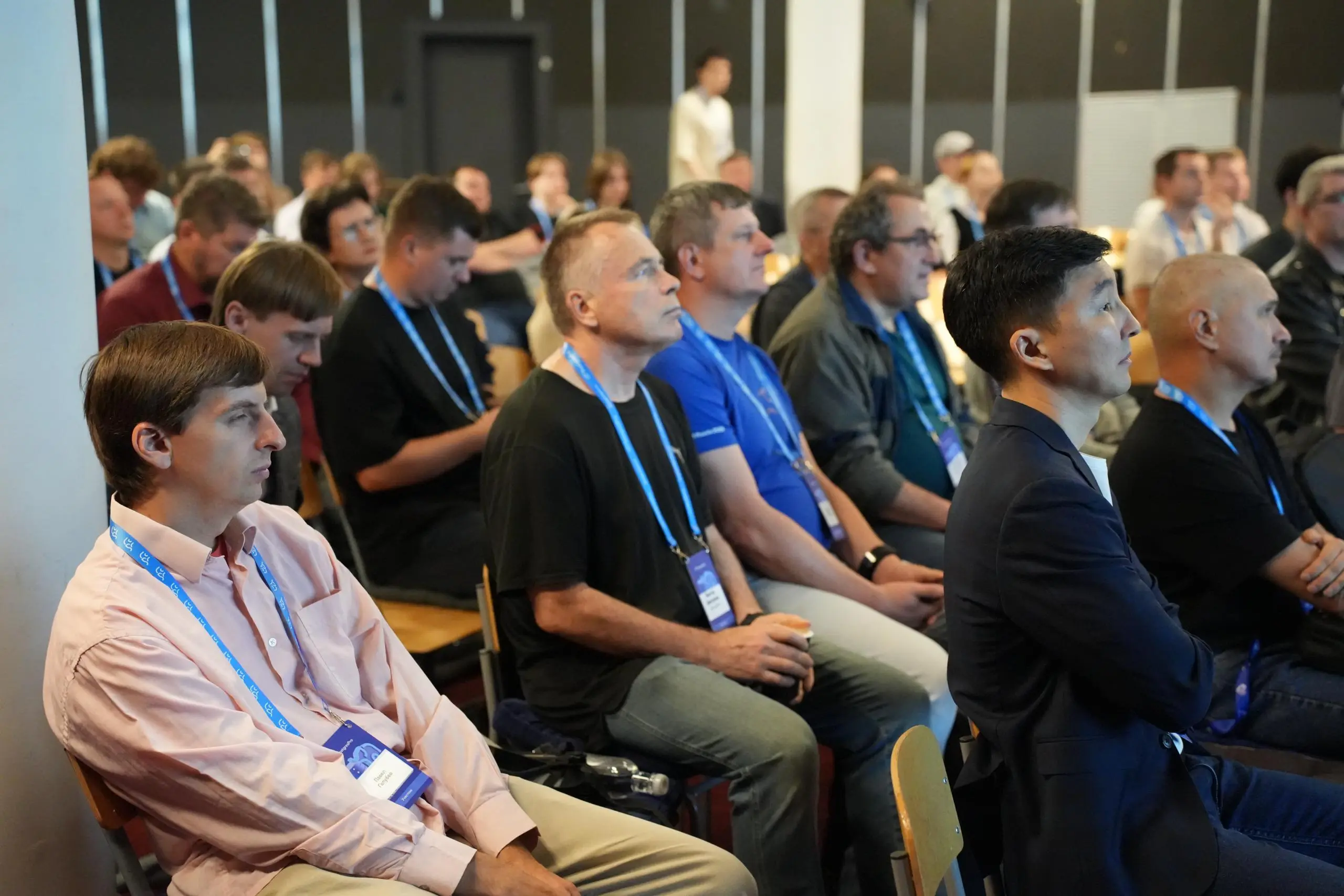 PGMeetup.МСК 2026 завершен.
За один вечер прошли путь от рефакторинга легаси-схем и ночного обновления кластера до BiHA, нового Table Access Method и миграции 50+ ТБ с Oracle Exadata | Сетка — социальная сеть от hh.ru