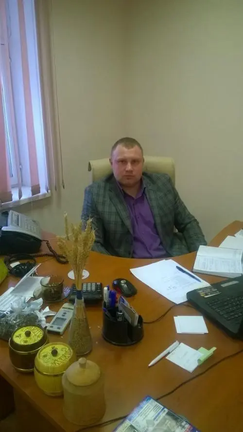 Денис Каркавин