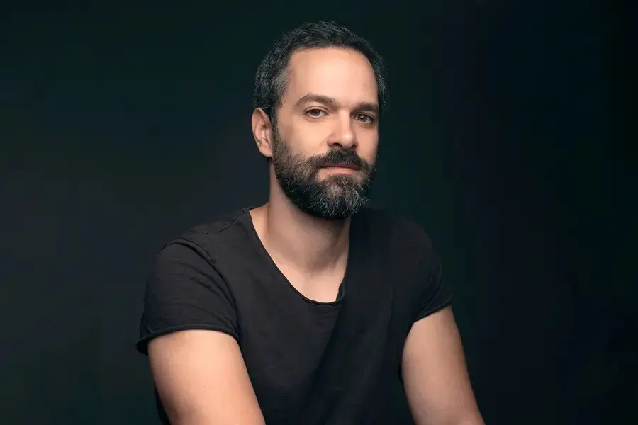 Нил Дракманн подтвердил: с The Last of Us пока не всё.
Короче, в разработке уже крутятся два проекта по франшизе. | Сетка — социальная сеть от hh.ru