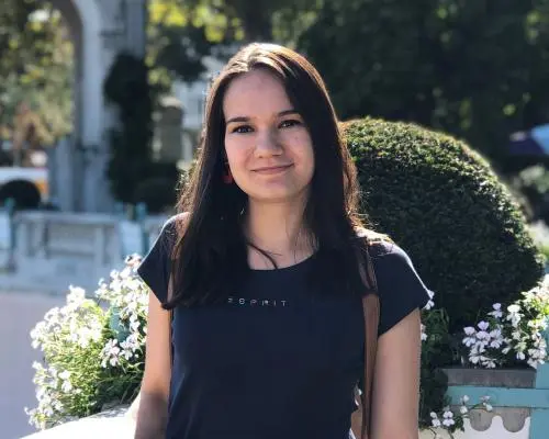 Елена Конышева
