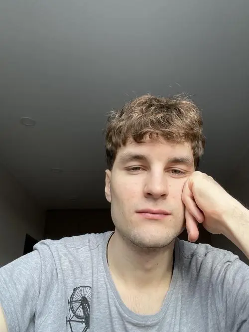 Глеб Колесников