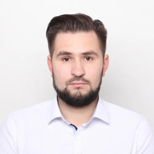 Роман Воронов