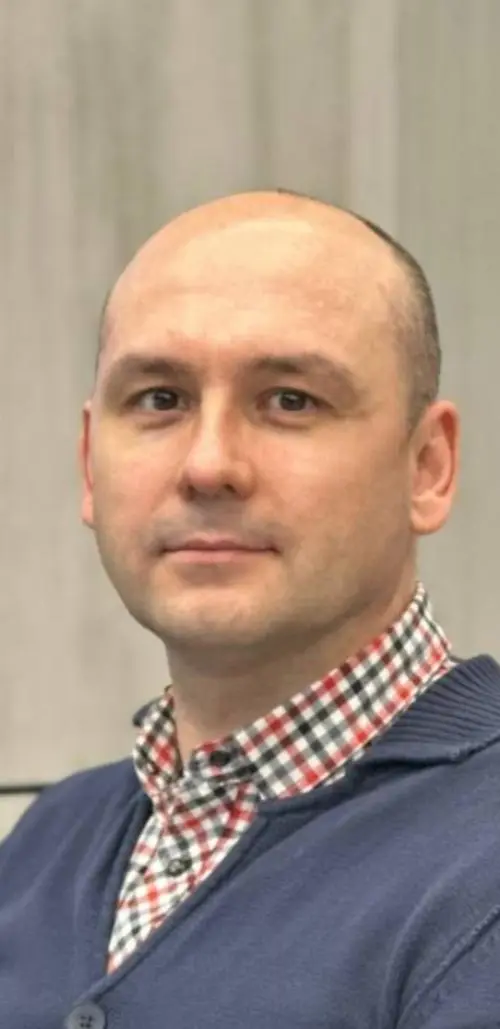 Евгений Иванов