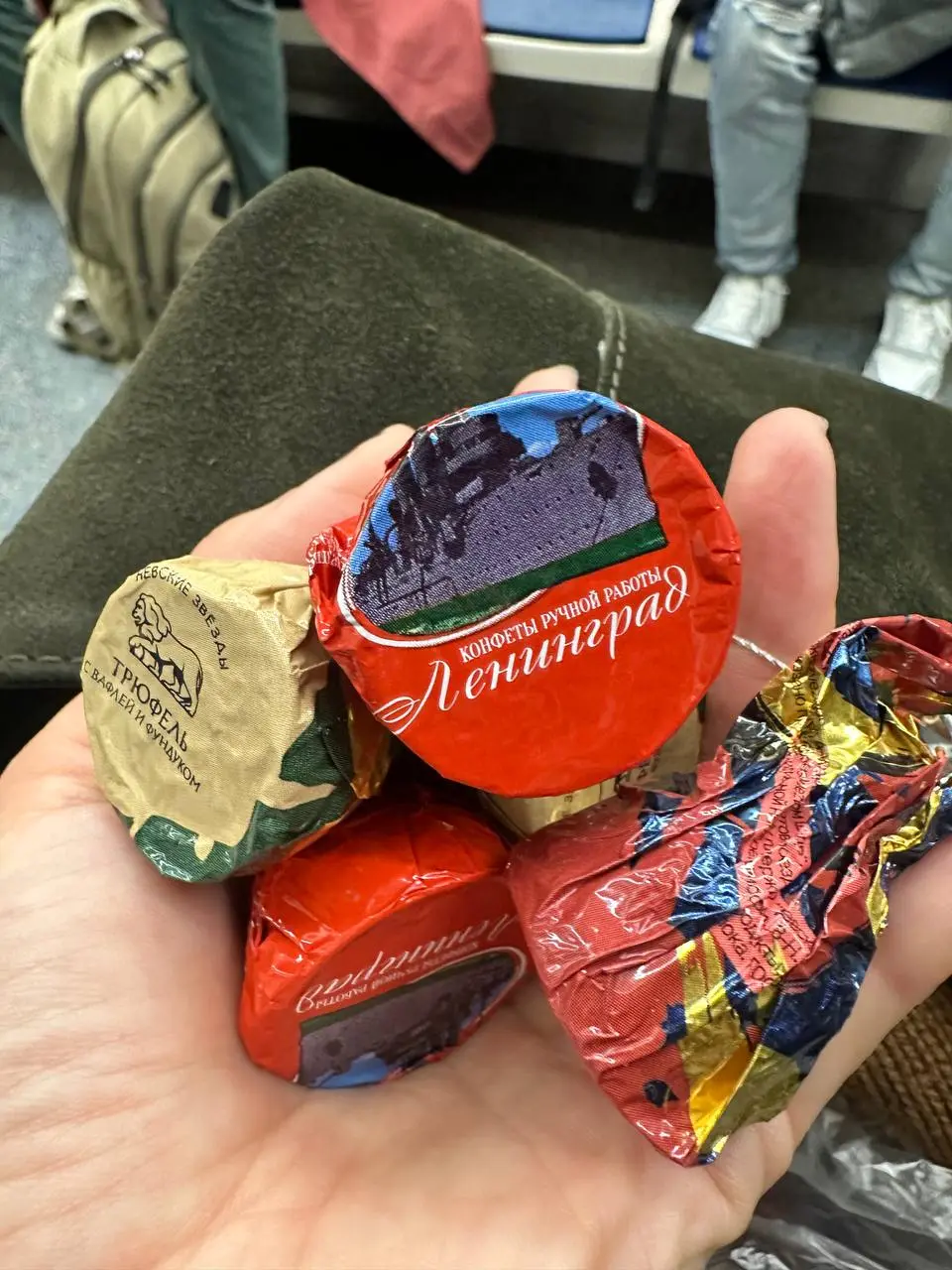 Давно не приезжала. Рада встрече с любимым городом.
Кстати, дождь лил весь день, но меня встретили солнцем:)☀️ | Сетка — социальная сеть от hh.ru