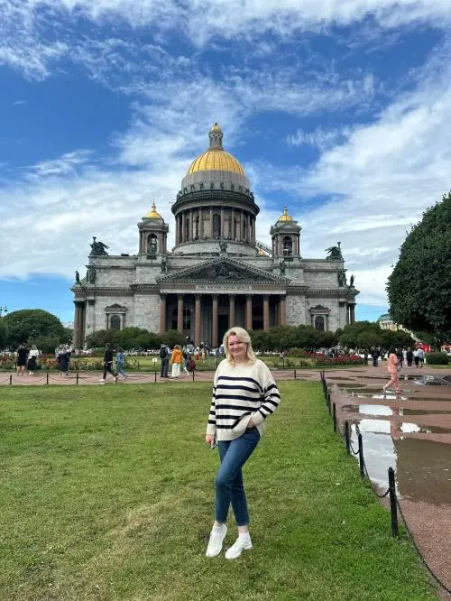 Дина Иванова