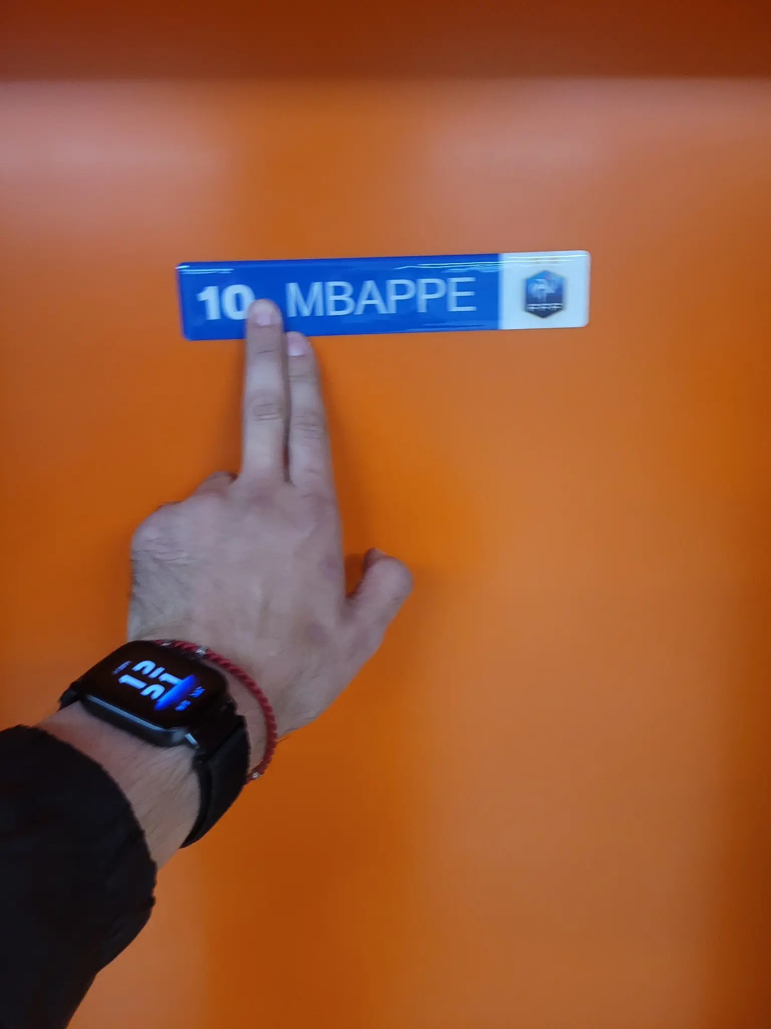 ⚽️ Прикоснулся к Мбаппе | Сетка — социальная сеть от hh.ru