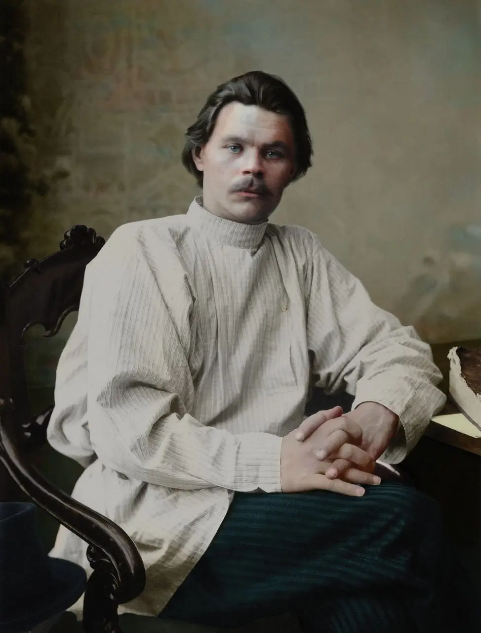 💬 Максим Горький
Книги читай, однако помни — книга книгой, а своим мозгом двигай!
#цитата | Сетка — социальная сеть от hh.ru