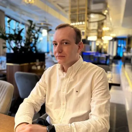 Владислав Перов