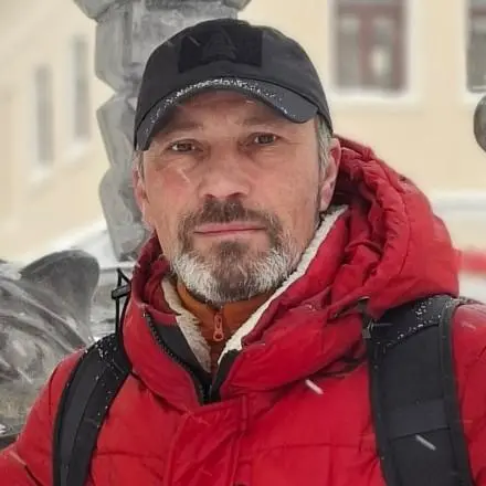 Александр Макаров