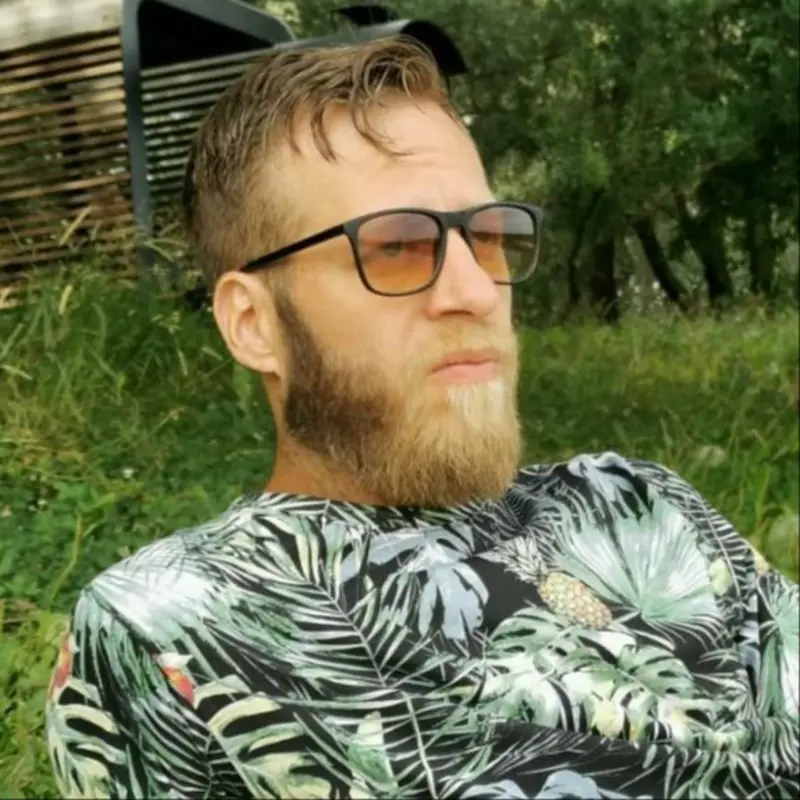 Евгений Клементьев