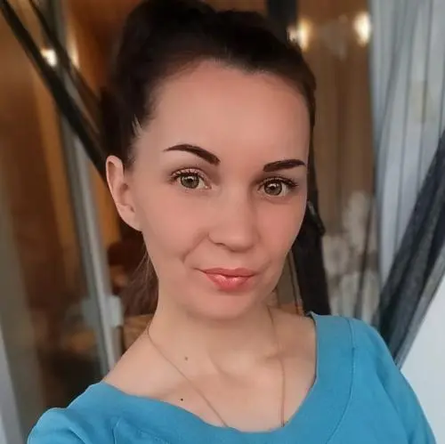 Елена Леонтьева