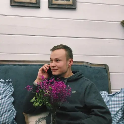 Алмаз Салимов