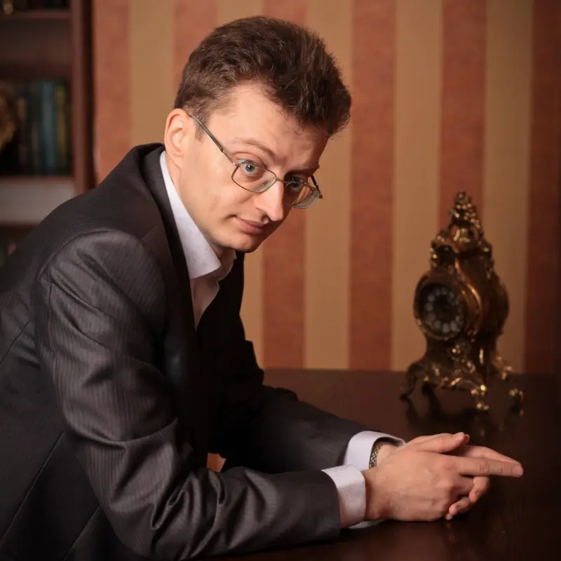 Евгений Лавринов