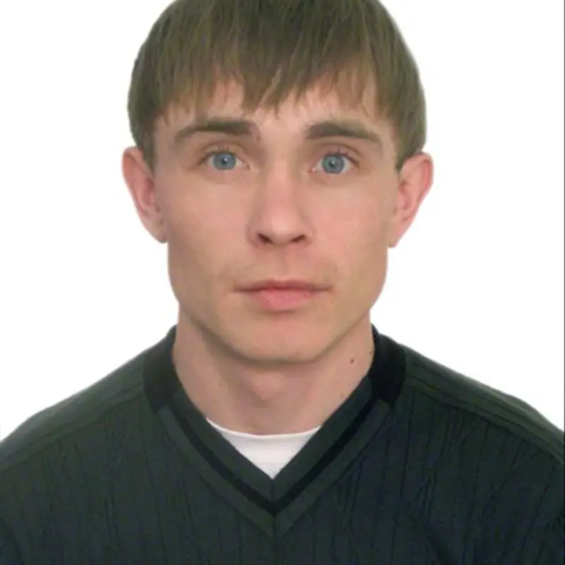 Максим Зотов