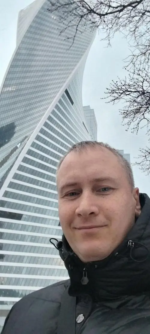 Дмитрий Сероштанов