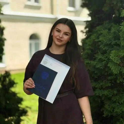Анна Сулейманова
