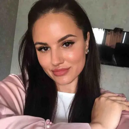 Зарина Давлатова