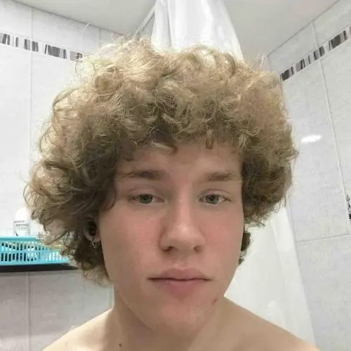 Арсений Качура