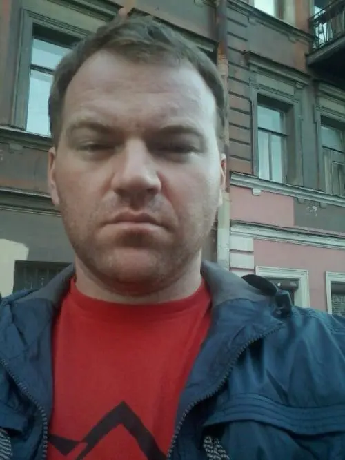 Илья Мельников