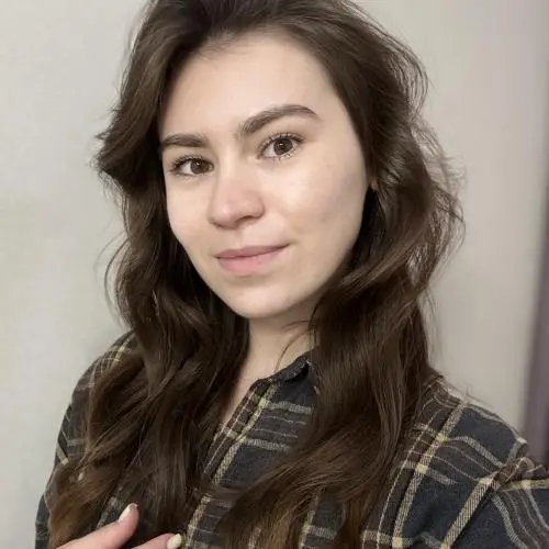 Алина Лаврик