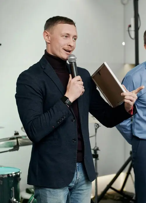 Денис Лобанов