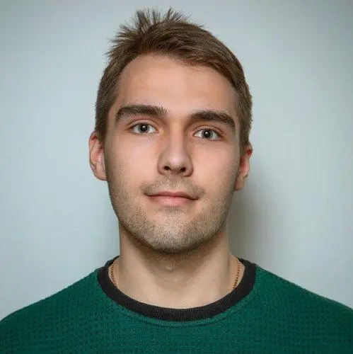 Максим Федотов