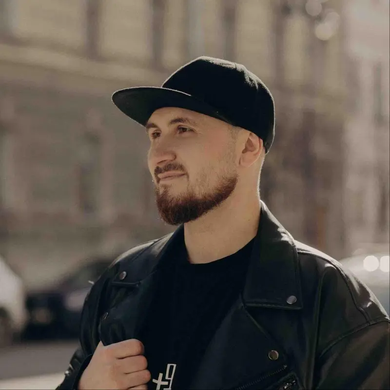 Адил Фараджов