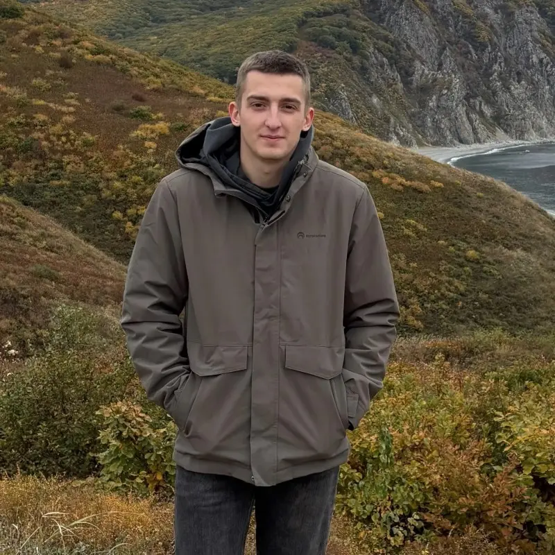 Егор Холод