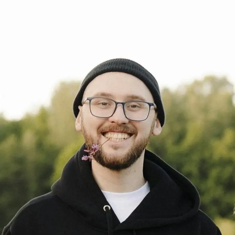 Дмитрий Гуляев