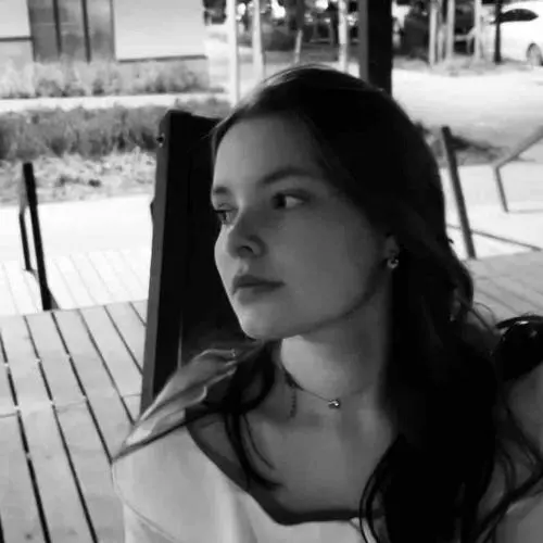 Яна Ульяничева