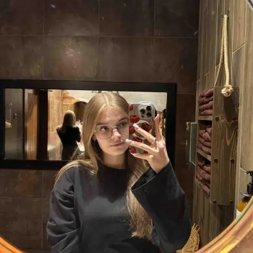 Яна Шеянова