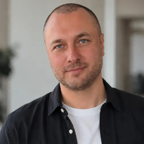 Александр Фролов