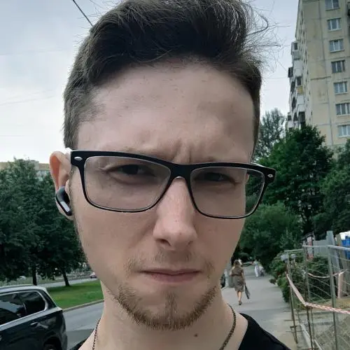 Дмитрий Артемов