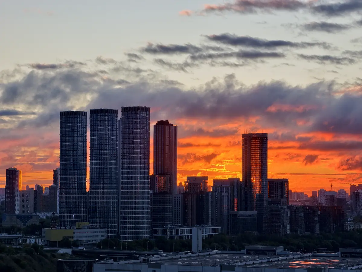 #москва #город #архитектура #природа #золотойчас | Сетка — социальная сеть от hh.ru