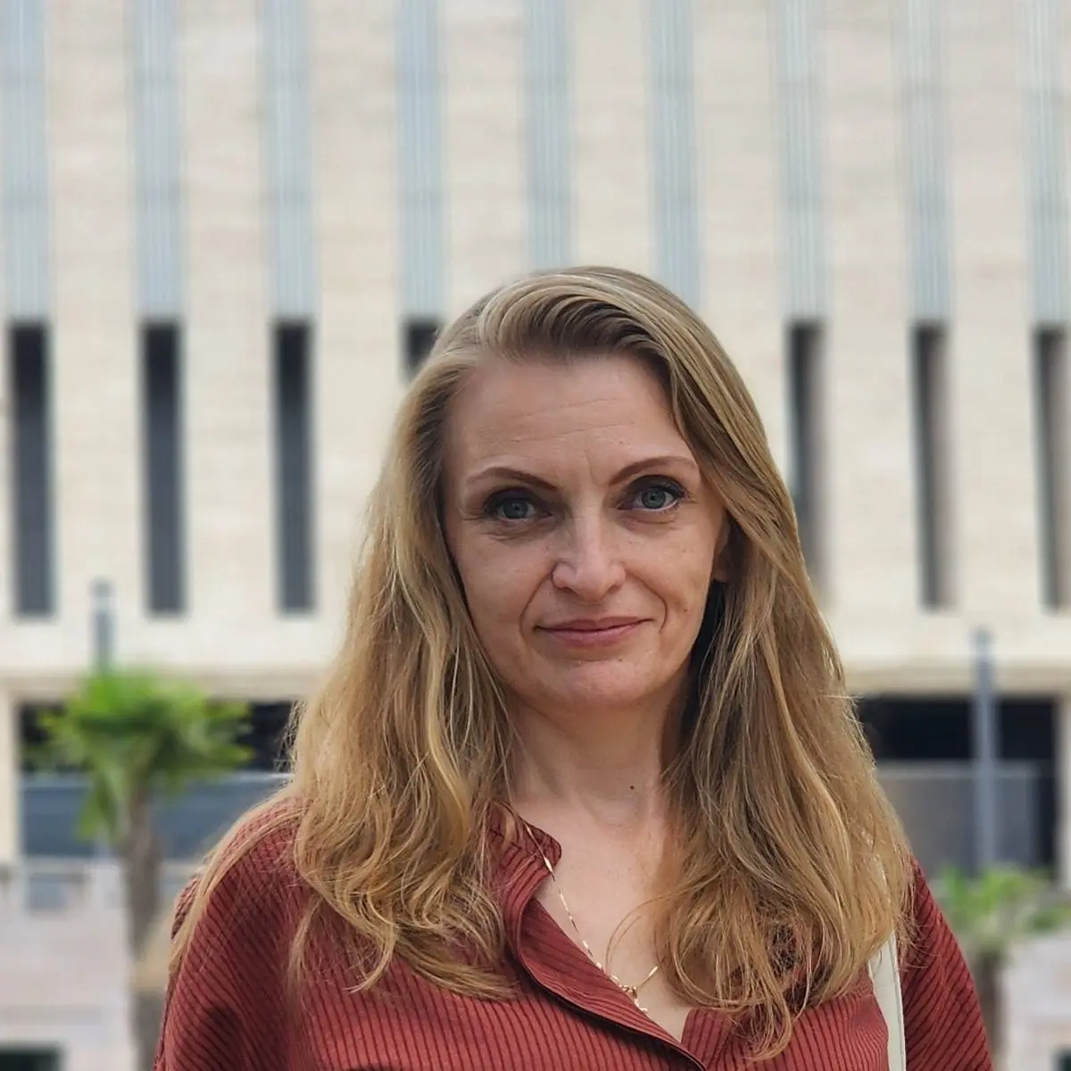 Елена Горова