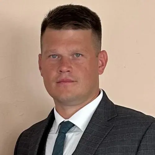 Антон Шаповалов