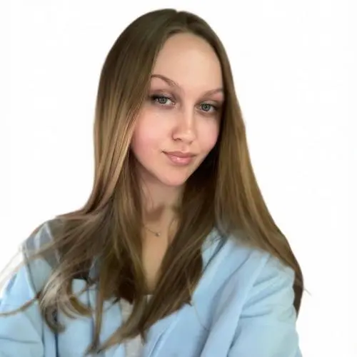Полина Чернухина