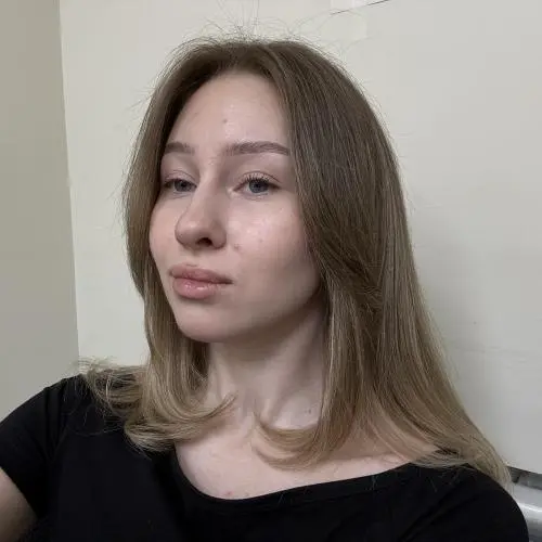 Анна Петрушова