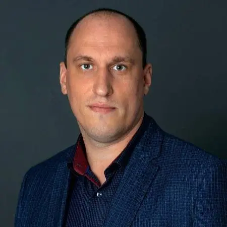 Роман Шеенков