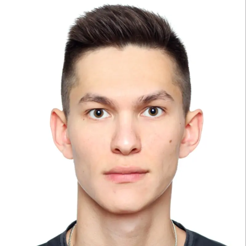 Илья Хусаинов