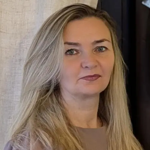 Елена Львова