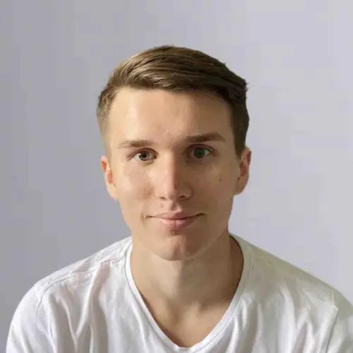 Даниил Аверин