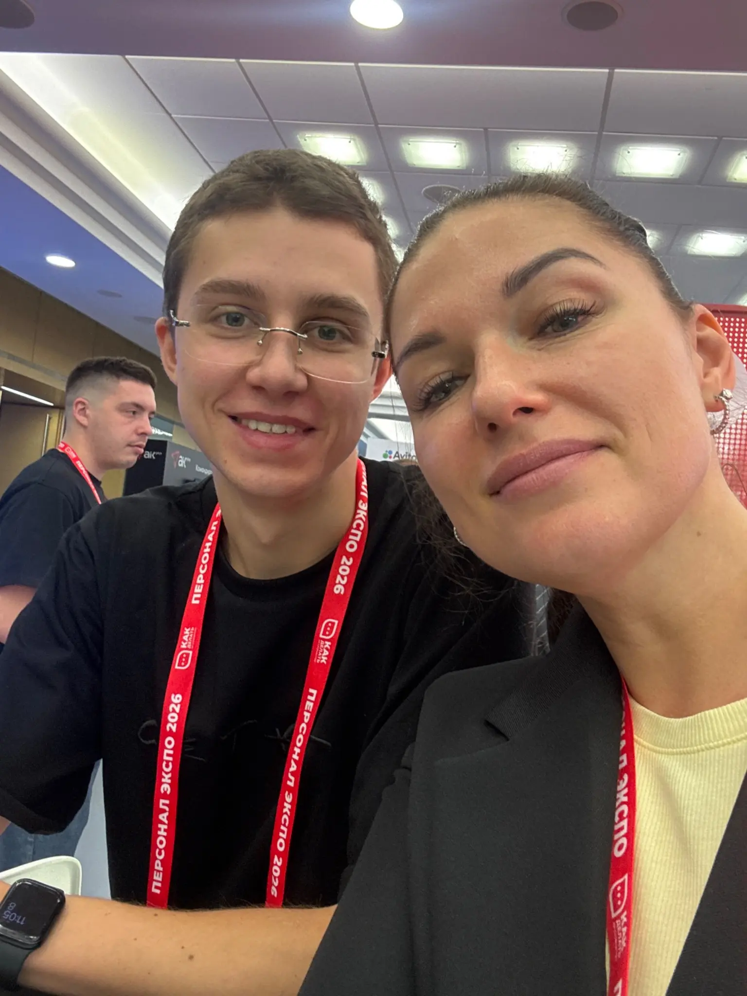 Я на конференции персонал экспо 2026, очень крутая выставка очень рекомендую, на след год обязательно приду!я работаю в театре одеон , занимаюсь проектами , ищем новые знакомства
#персоналэкспо | Сетка — социальная сеть от hh.ru