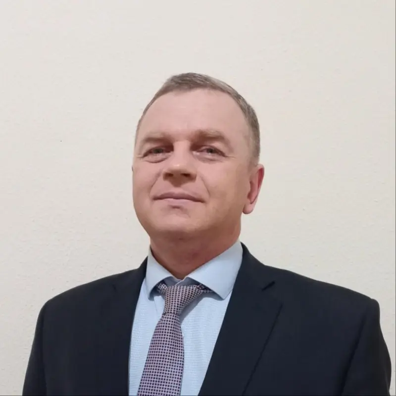 Олег Сапожников