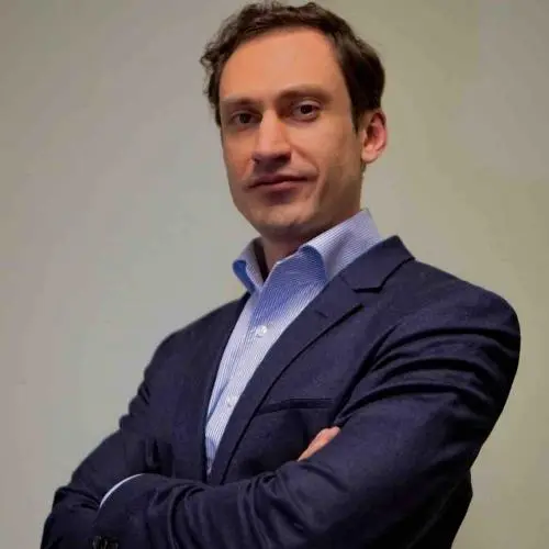 Дмитрий Артёмов