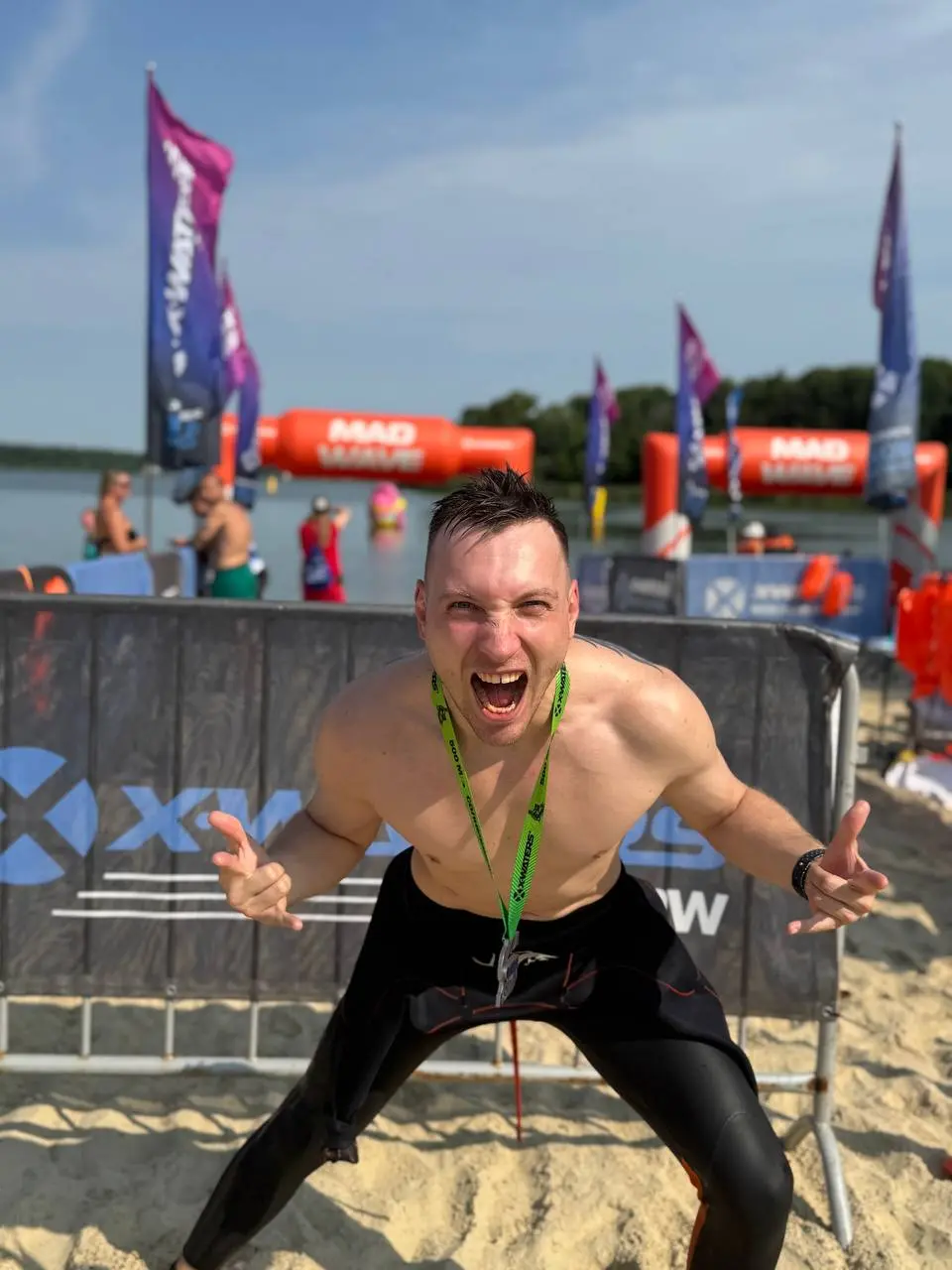Мой первый старт на открытой воде 🏊‍♂️
X-WATERS @xwaters
Солнечногорск @xwatersmoscow , 🔴озеро Сенеж | Сетка — социальная сеть от hh.ru